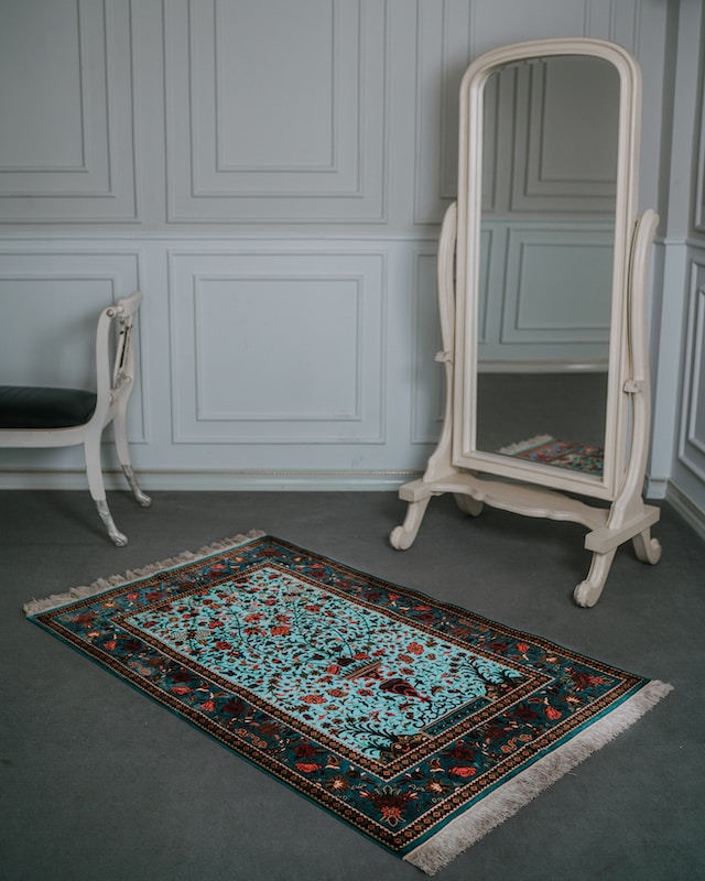 Design options and patterns available for Western Style Bath Rugs
